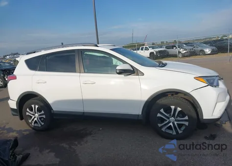 2017 Toyota Rav4 Le z USA, uszkodzony, nr VIN 2T3ZFREV2HW400678